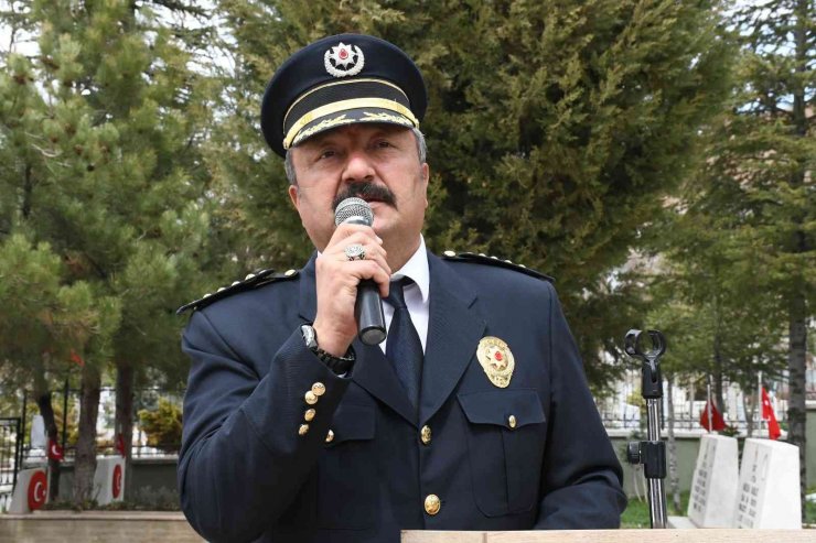 Aksaray’da polis haftası etkinlikleri şehitlerin anılmasıyla başladı