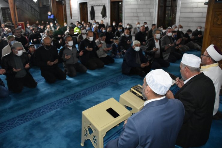 Aksaray’da şehitler için mevlit okutuldu