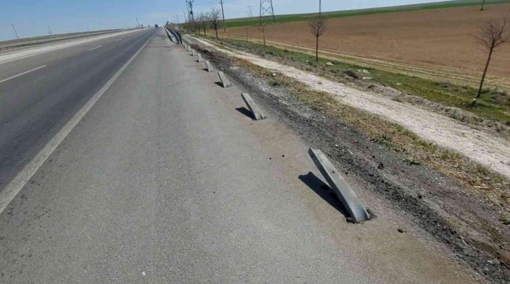 Yoldaki bariyerleri kesip çalan hırsızlar suçüstü yakalandı