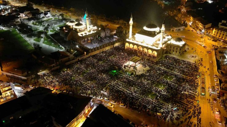 Konya’da Kadir Gecesi coşkusu