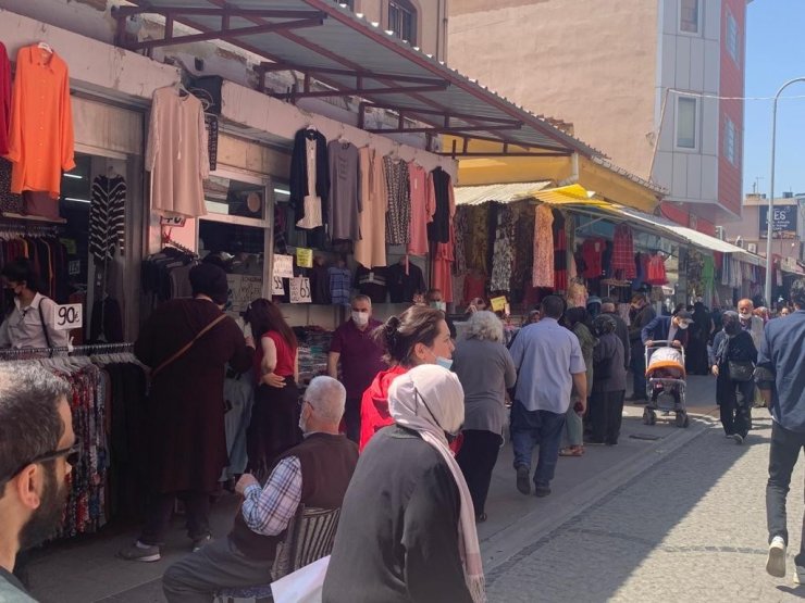 Bayram öncesi giyim işletmelerinde yoğunluk