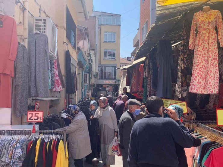 Bayram öncesi giyim işletmelerinde yoğunluk