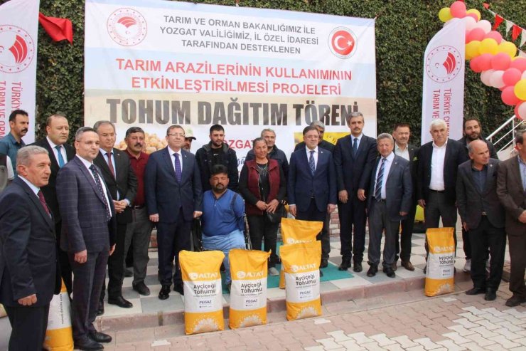 Yozgat’ta bin 50 çiftçiye yağlık ayçiçeği ve nohut tohumu dağıtıldı