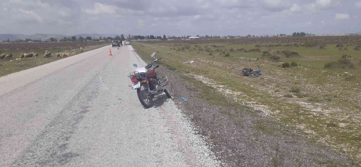 Konya’da motosikletler çarpıştı: 3 yaralı