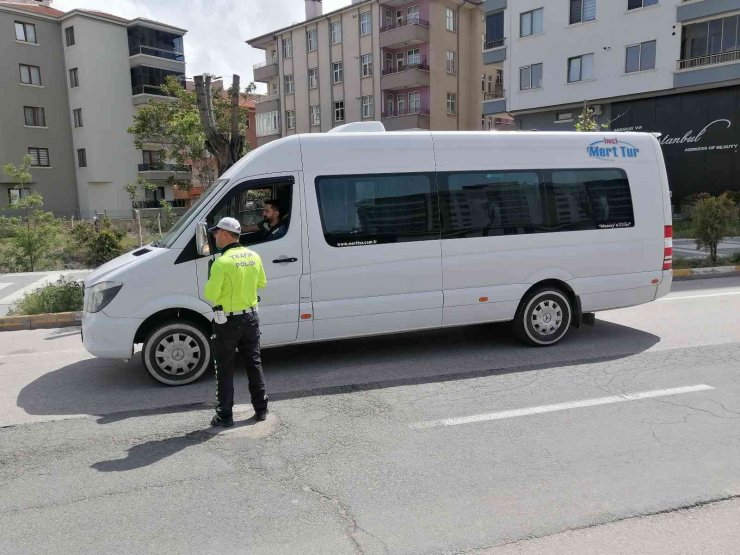 Aksaray’da bayram öncesi başlatılan trafik denetimleri devam ediyor