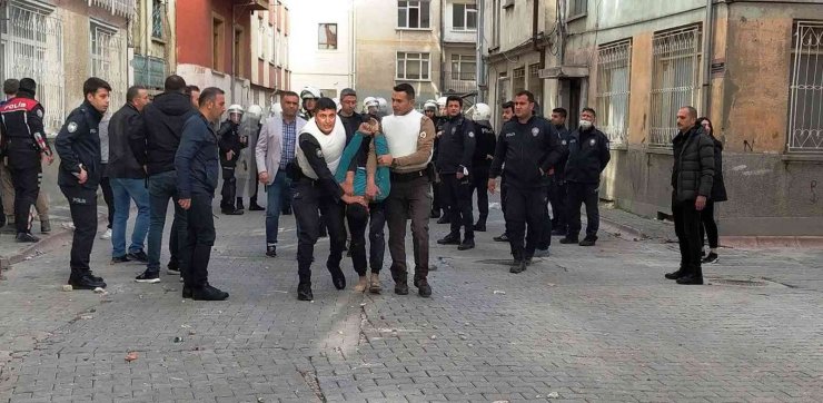 Havaya rastgele ateş etti, özel harekat polisi yakaladı