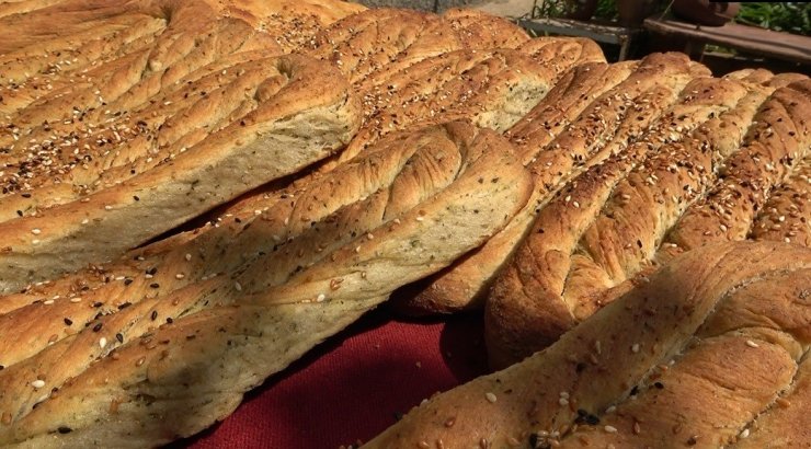 Odun ateşinde pişirdiği güdük böreği geçim kaynağı oldu