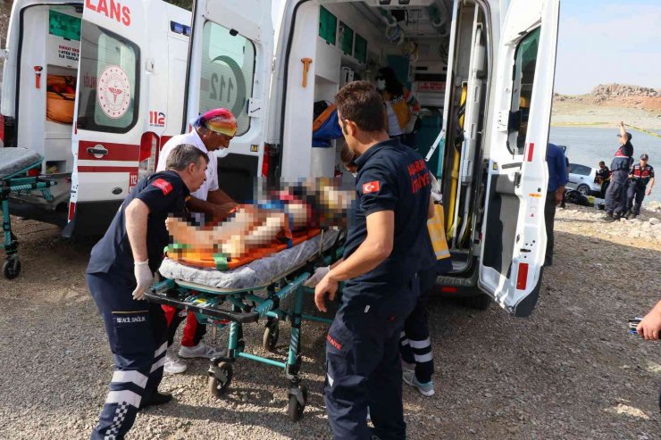 Serinlemek için girdikleri gölette cansız bedenleri bulundu