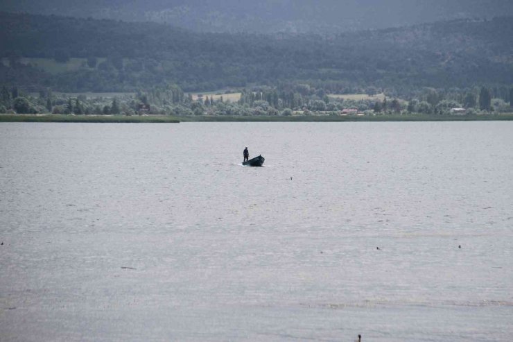 Beyşehir Gölü’nde yeni balık av sezonu dualarla açıldı