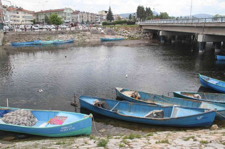 Beyşehir Gölü’nde yeni balık av sezonu dualarla açıldı