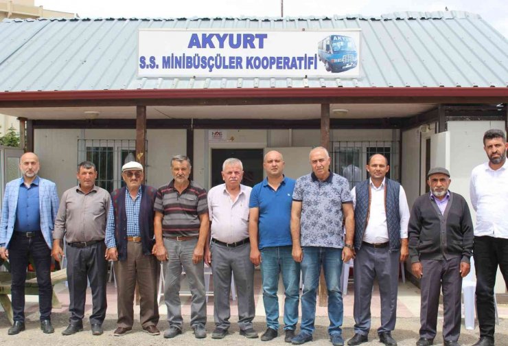 Akyurtlu minibüsçüler seri plakaya kavuştu