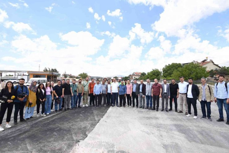 Başkan Altay: “2022’de 31 ilçemizdeki yol yatırımlarımız 1 milyar 320 milyon TL”