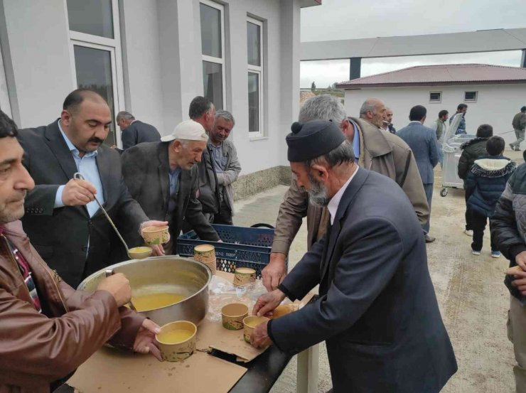 Yıldızeli Canlı Hayvan Pazarı hizmete girdi