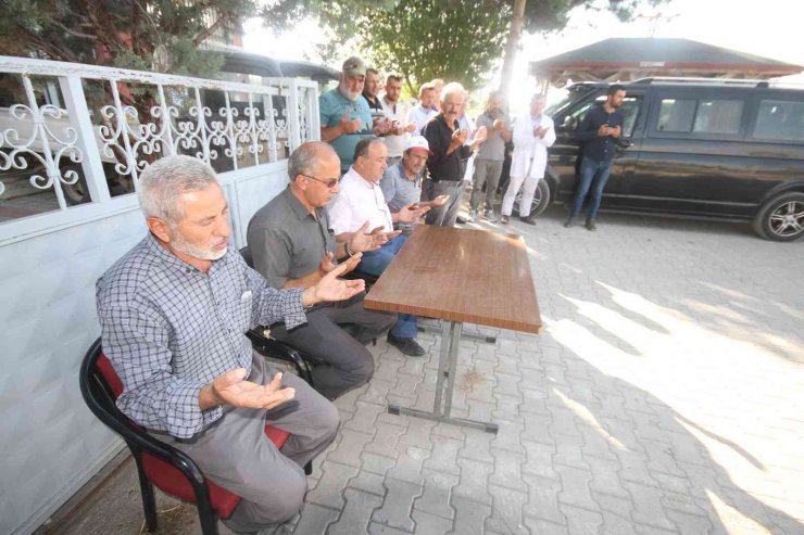 Çiftçiler hububat hasadı sezonunu dualarla açtı