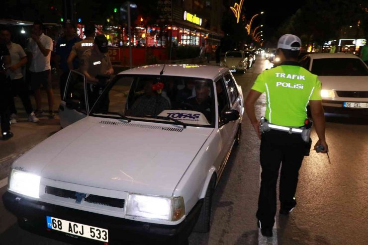 Aksaray’da polisin bayram denetimleri sürüyor