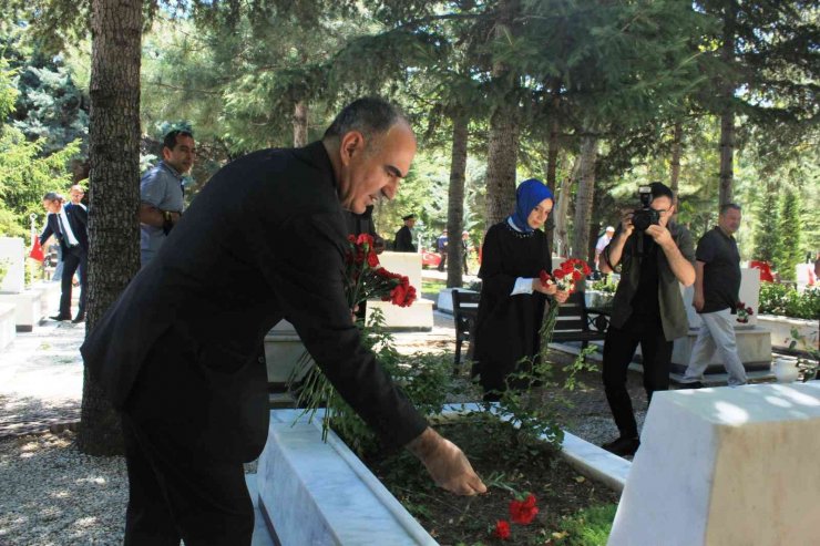 Konya’da 15 Temmuz etkinliklerinde şehitler dualarla yad edildi