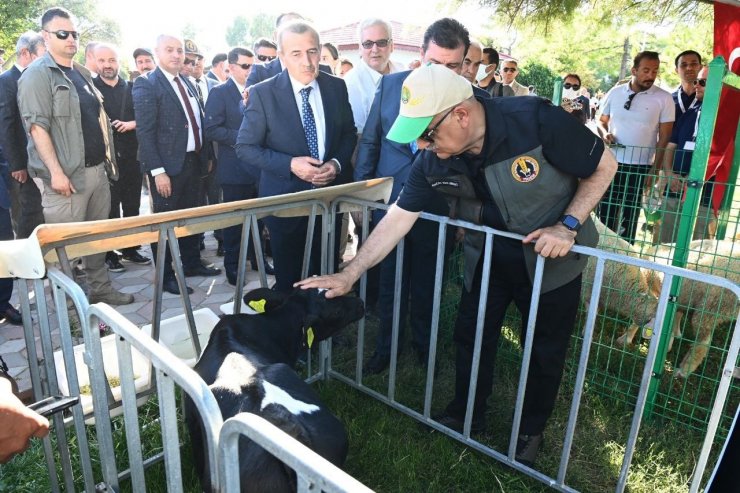 Tarım ve Orman Bakanı Kirişci yeni tohumluk fiyatlarını açıkladı