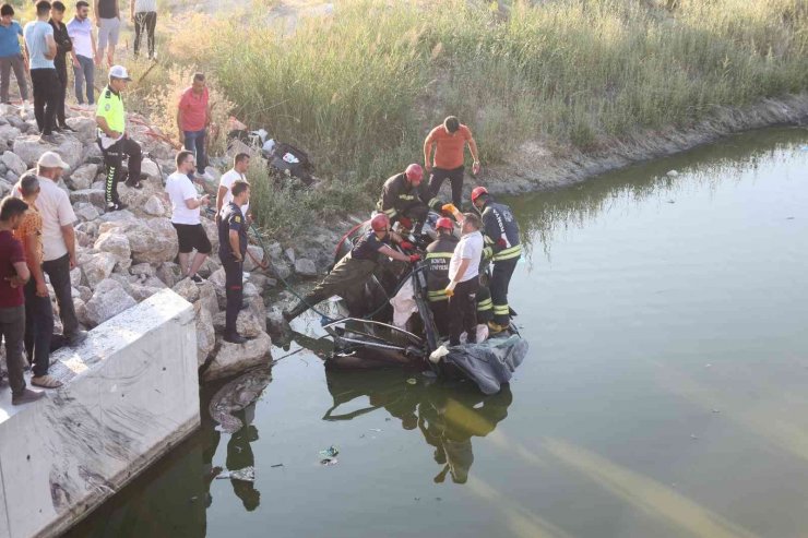 Kontrolden çıkan cip sulama kanalına uçtu: 1 ölü, 3 yaralı