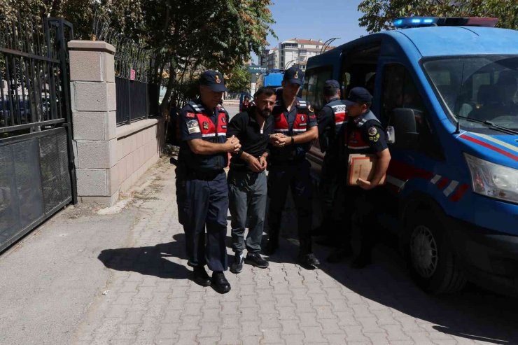 Cinayet şüphelileri komandolar eşliğinde adliyeye sevk edildi