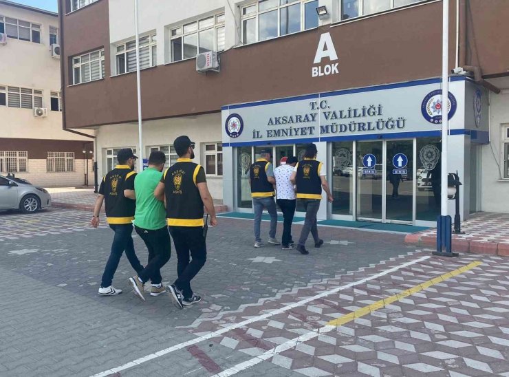 Tabanca, tüfek ve uyuşturucular ele geçirlidi, 12 şahıs tutuklandı