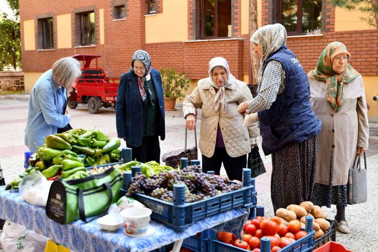 Tepebaşı’nın desteği ile emeklerine sahip çıkıyorlar