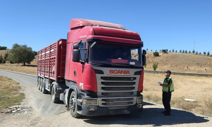 Aksaray’da jandarmadan tonajlı araç denetimi