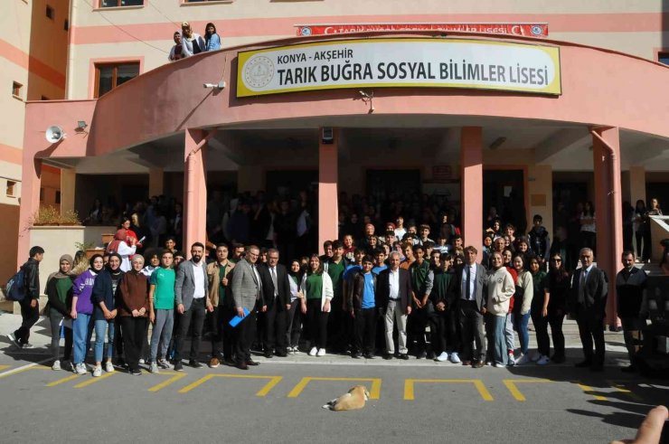 Başkan Akkaya liseli gençlerle buluştu