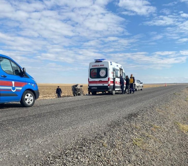 Konya’da otomobil takla attı: 2 yaralı