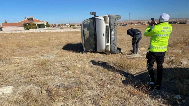 Konya’da tır ile minibüs çarpıştı: 3 yaralı