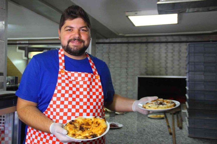 Osmanlı’dan günümüze uzanan Anadolu’nun pizzası "yağ somunu”