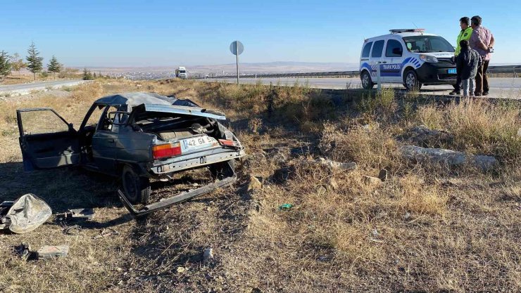 Konya’da takla atan otomobilden burunları kanamadan kurtuldular