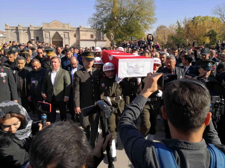 Pençe-Kilit şehidi Akçağlayan dualarla son yolculuğuna uğurlandı