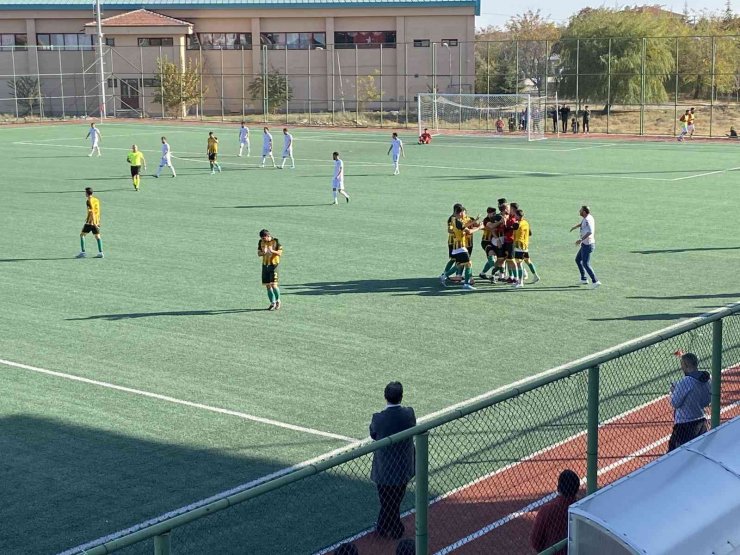 Yaşlı çift Kuluspor’un her maçında stadyumda