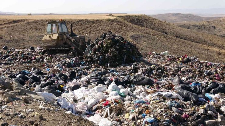 Çöpten üretilen elektrik, 7 bin haneyi aydınlatıyor