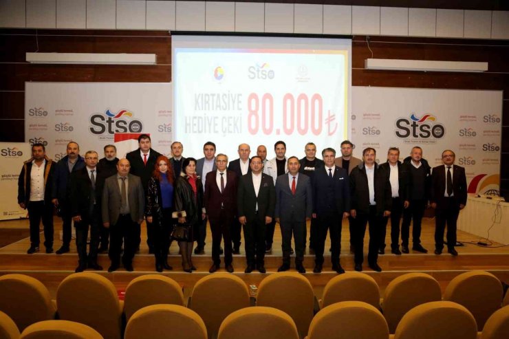 STSO, öğrencilere kırtasiye malzemesi hediye etti