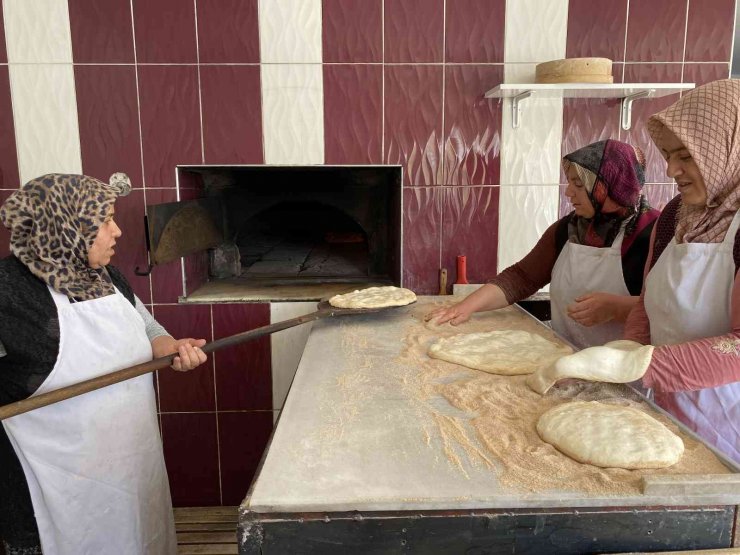 Niğde’nin yöresel köy çöreğine büyük ilgi