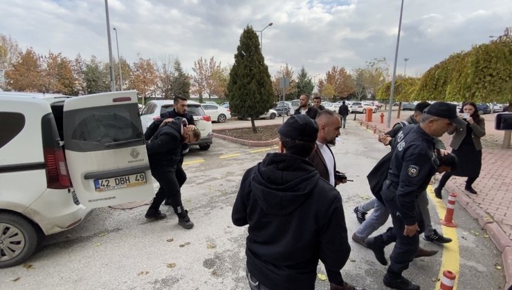 Konya’daki hayvana eziyet şüpheliler adliyeye sevk edildi