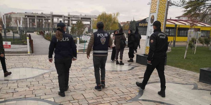 Aksaray’da 52 ekipten oluşan 224 polisle “Huzur 68” uygulaması