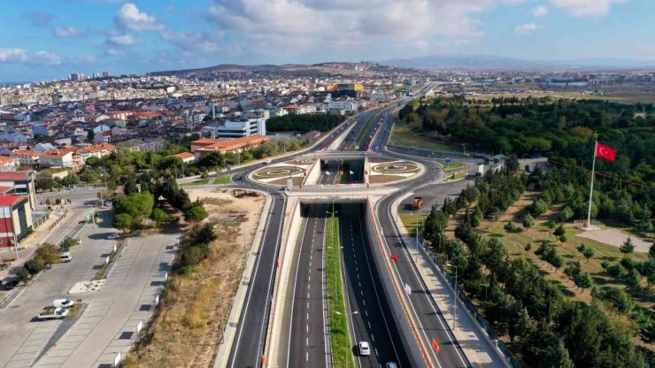 Bakan Karaismailoğlu: “55 günde 12 eseri hizmete sunduk”