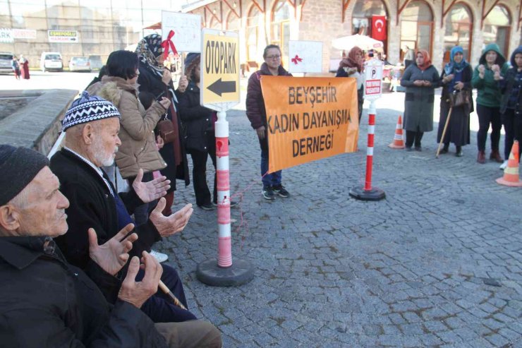 Kadınlar koca cinayetine kurban giden Ece’yi ölüm yıldönümünde andı