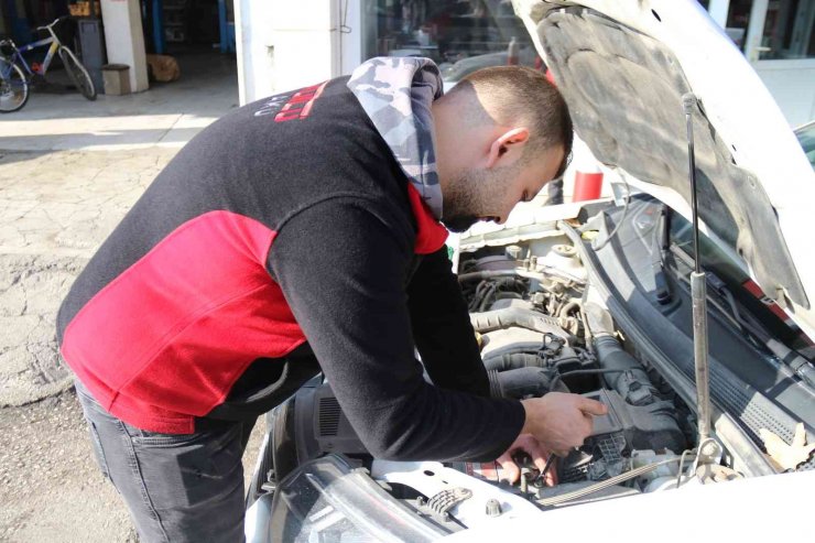 Ustasından uzun süre kullanılmayan araçlar için akü uyarısı