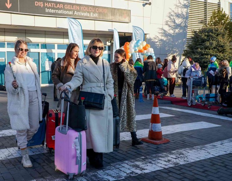 Polonya ve Rusya’dan Erciyes’e Charter uçuşlar başladı