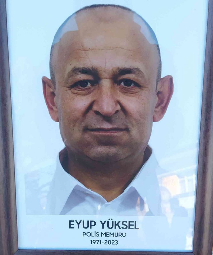 Hayatını kaybeden polis memuru toprağa verildi