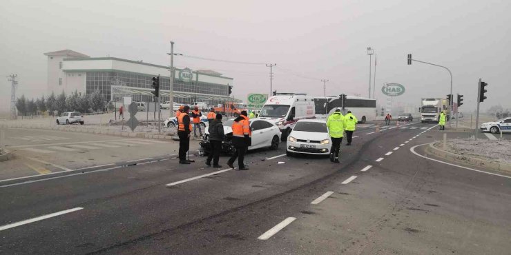 Aksaray’da taziye dönüşü kaza: 4 yaralı