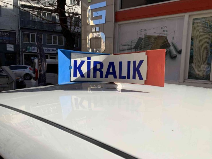 Vatandaşlar kiralık araca yöneldi