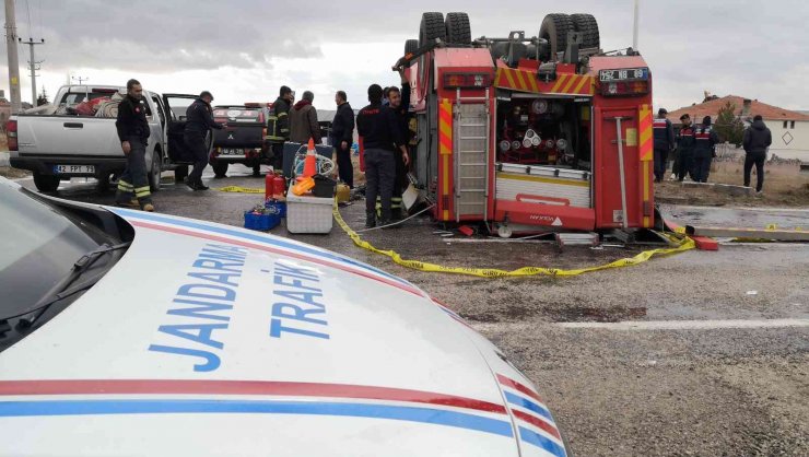 Aksaray’da kazaya yardıma giden itfaiyeciler ölümden döndü