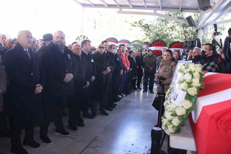 Selçuk Yaşar son yolculuğuna uğurlandı