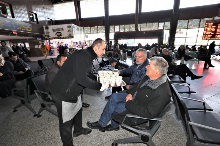 Karatay Belediyesi Konya’ya gelen depremzedelerin de yanında