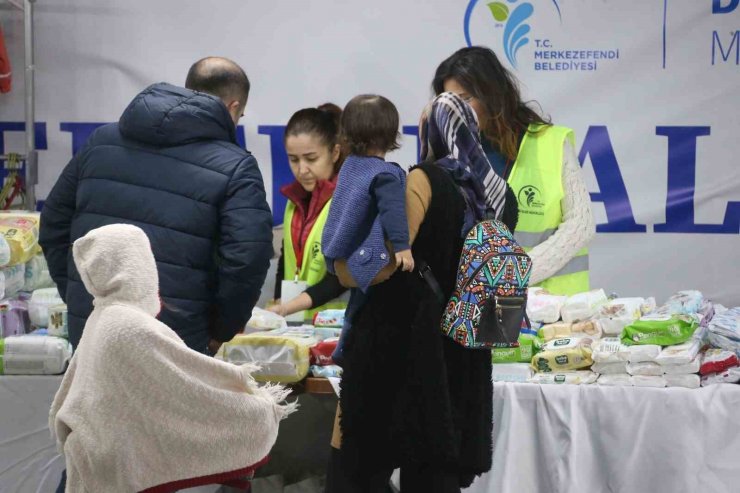 Dayanışma Merkezinden 1284 depremzede ihtiyacını karşıladı