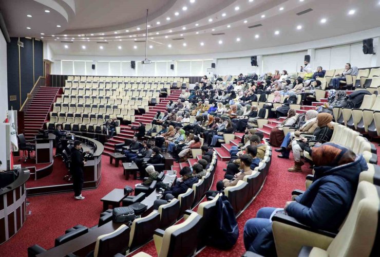 Karatay’da “Afet Sonrası Çocuklara Nasıl Yaklaşmalıyız” eğitim semineri düzenlendi